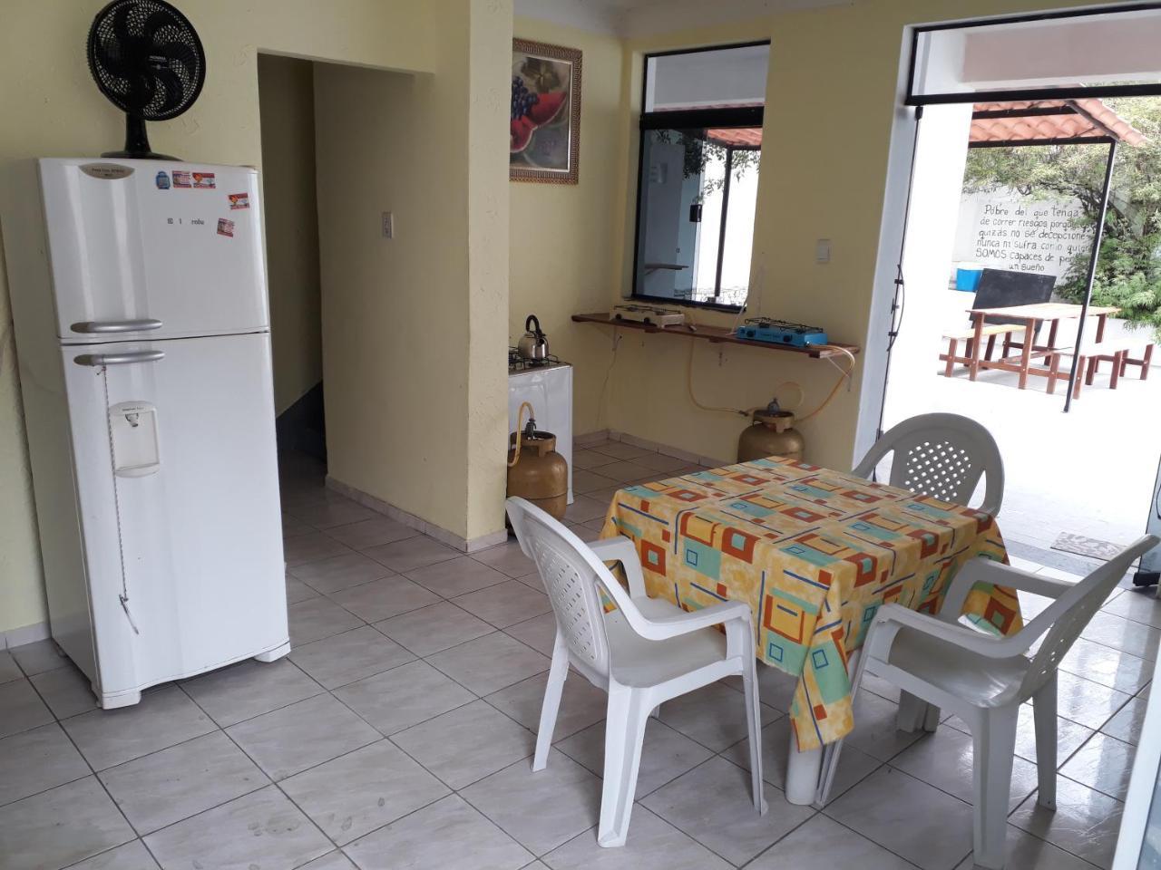 Hostel Quintal Da Sereia Сальвадор Экстерьер фото